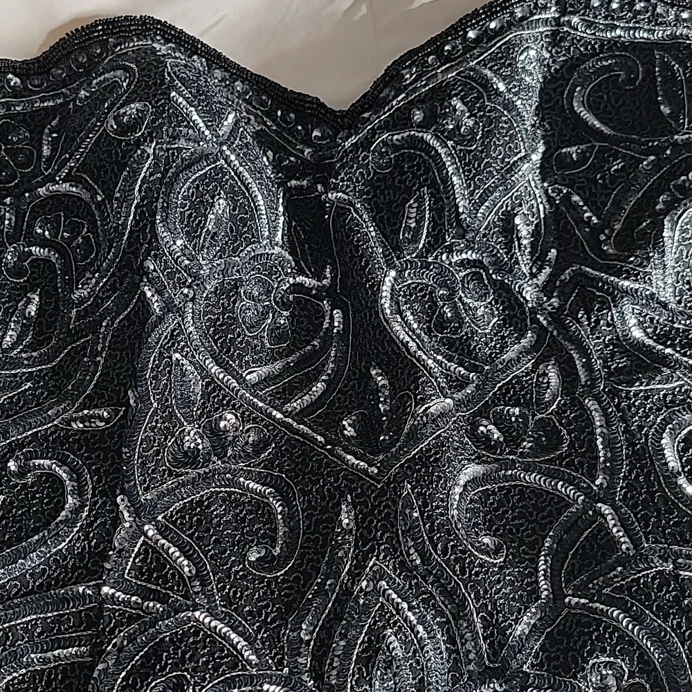 Sequined Bustier - Picture 2 of 7